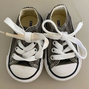 Converse Baby Grey and White Classic Sneakers in Size 2C